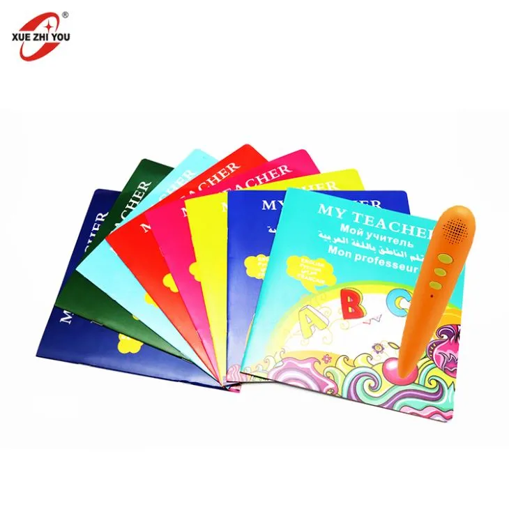 Barn som talar penna som lär sig med böcker